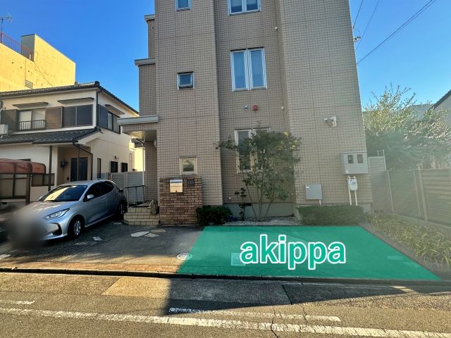 akippa 柵下町2-82駐車場