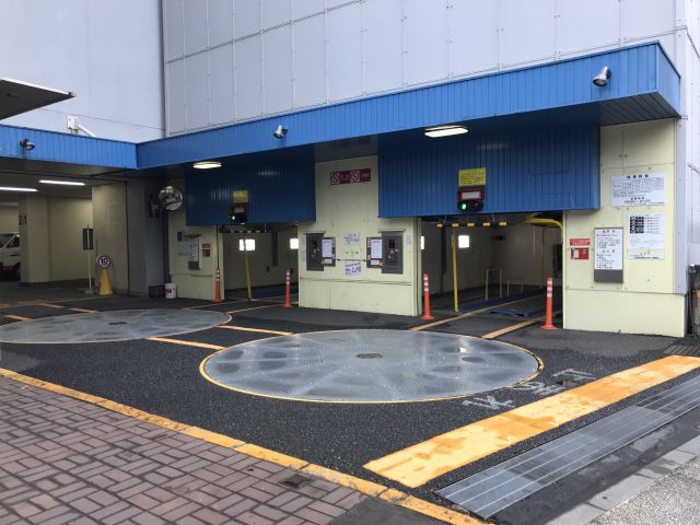 akippa 損保会館